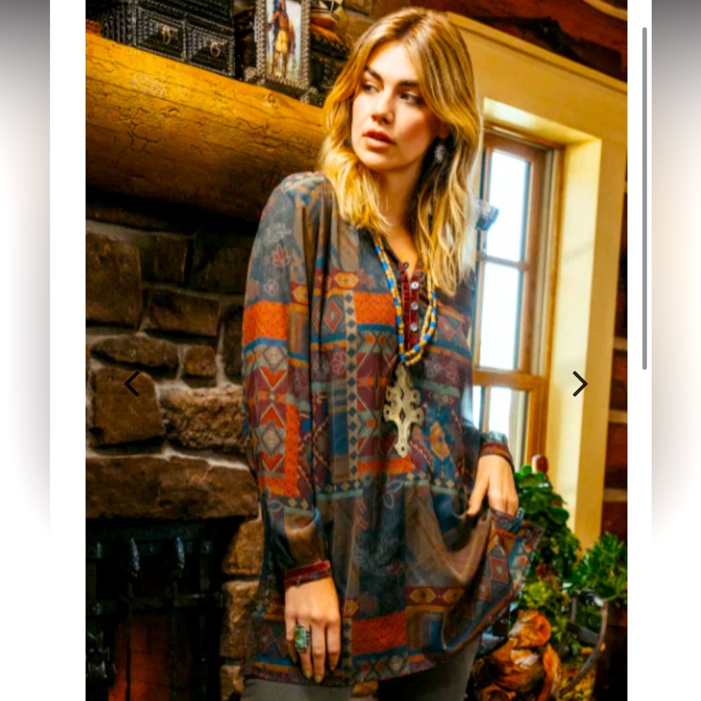 BNWT Double D Ranch Tunic